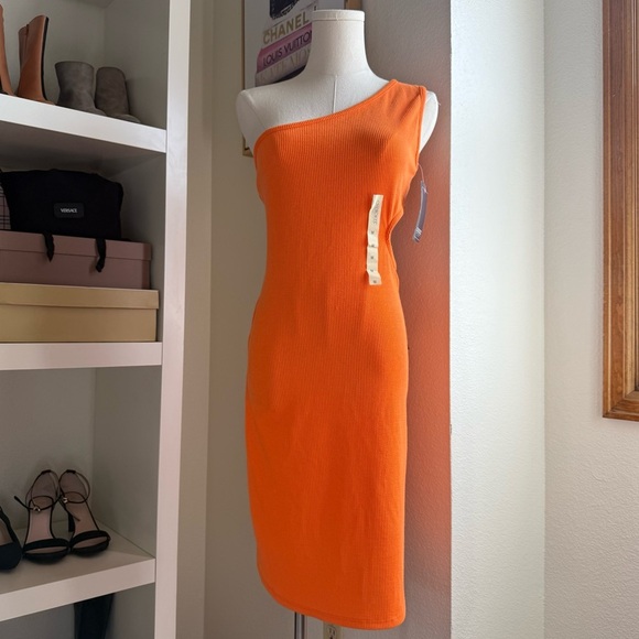 New With Tag Orange One Shoulder Midi Dress Size Medium - Picture 2 of 8